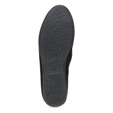 Lorri Suede