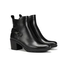 Nydia Boot